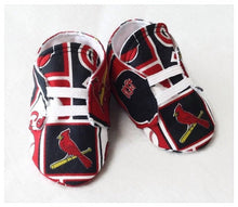 Load image into Gallery viewer, St. Louis Cardinals Baby Shoes with Elastic | Newborn size up to 18 Months