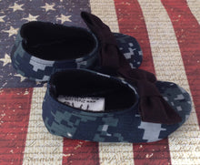 Load image into Gallery viewer, US Navy Camo Girl Shoes with Bows | Newborn size up to 24 Months