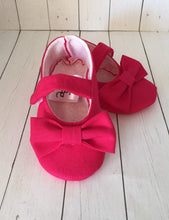 Load image into Gallery viewer, Hot Pink Shoes with Bows