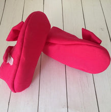 Load image into Gallery viewer, Hot Pink Shoes with Bows