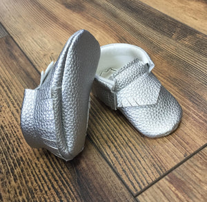 Silver Baby Moccasins | Newborn size up to 24 M