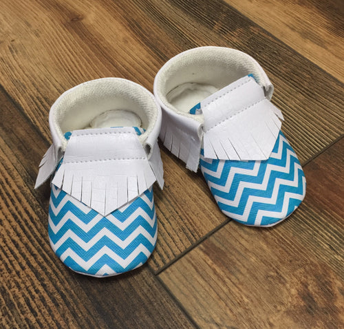 Turquoise and White Chevron Moccasins | Newborn size up to 24 M