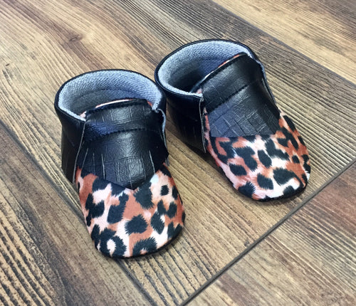 Leopard Print Baby Moccasins | Newborn size up to 24 M